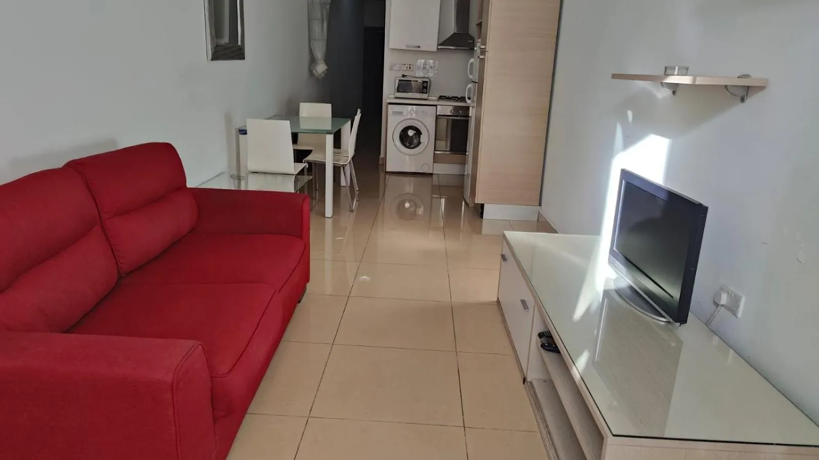 Super Located Ground Floor Apartment Saint Julian's 0*,  Malta